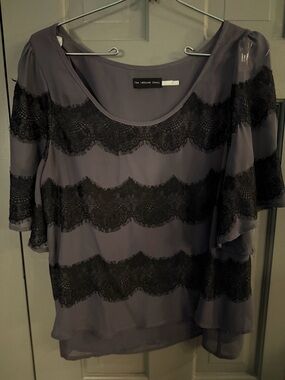 The Addison Story (Anthro) Women's Lilac Lace-Trim Flutter Sleeve Blouse Size M